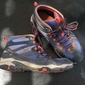Women’s Merrel Hiking Boot